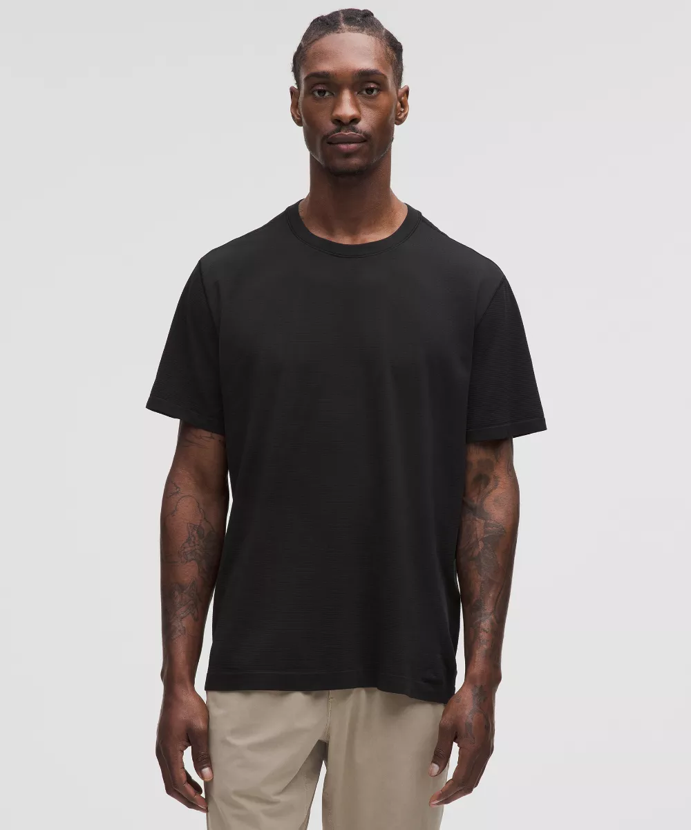 Metal Vent Tech Relaxed-Fit Short-Sleeve Shirt — Black